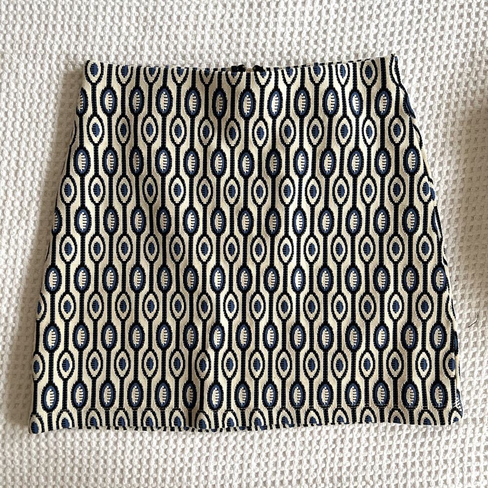 H&M skirt Size US 2 - EUR 32